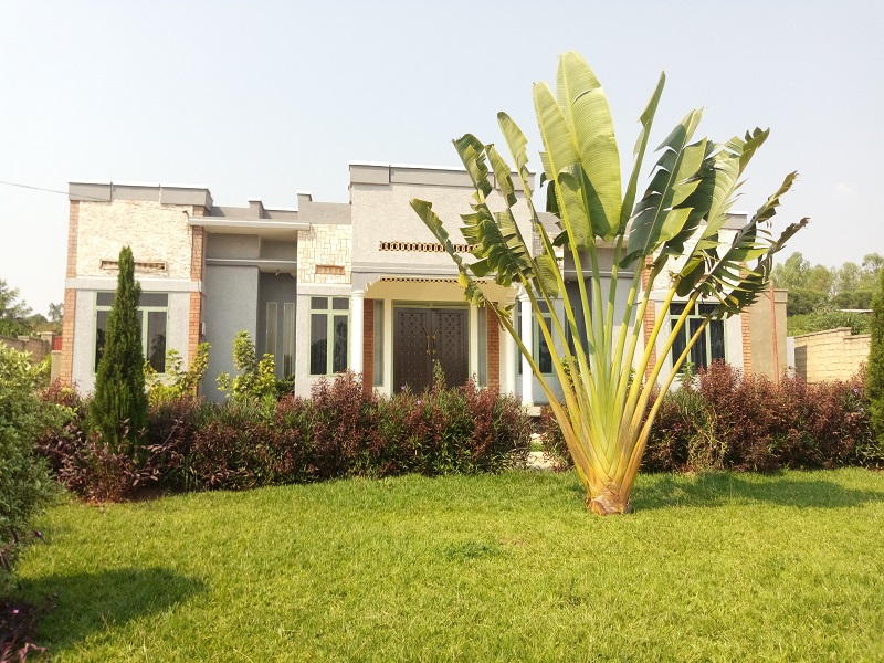 A VERY NICE HOUSE WITH SPACIOUS GARDEN AT BUGESERA